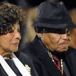 Katherine Et Joe Jackson Enterrement Mj