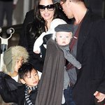 Knox  Vivienne Jolie Pitt 6 Mois