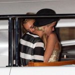 Lindsay Lohan Embrasse Samantha Ronson 2