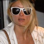 Paris Hilton Fell 1