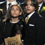 Paris Prince Blanket Ceremonie